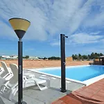 Apartamento Stunning In With Swimming Pool Nin