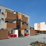Apartamento Stunning In With Swimming Pool