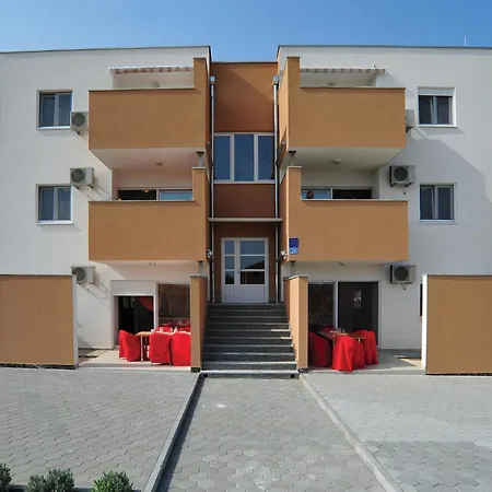 2 Bedroom Beautiful In Apartman *