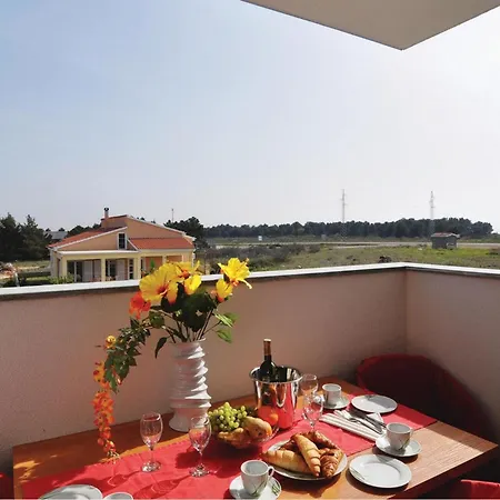 2 Bedroom Beautiful In *