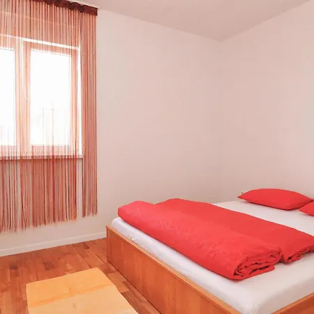 2 Bedroom Beautiful In Nin