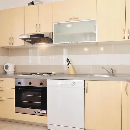 2 Bedroom Beautiful In Apartman