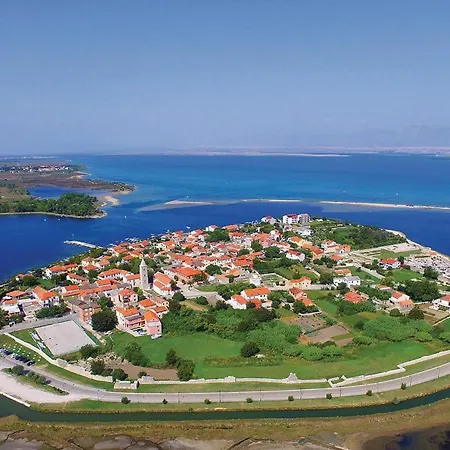 Apartman 2 Bedroom Beautiful In *