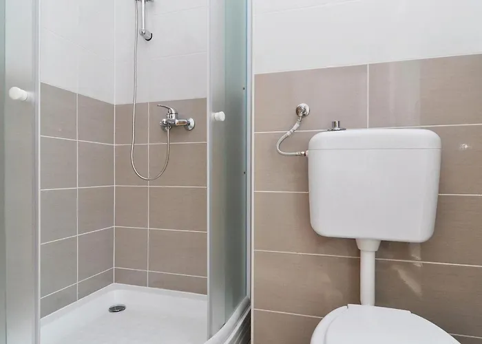 Apartman Stunning In With Swimming Pool *